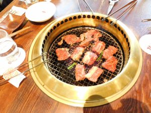 信州を食べよう　地元では有名な焼き肉店です　上田市