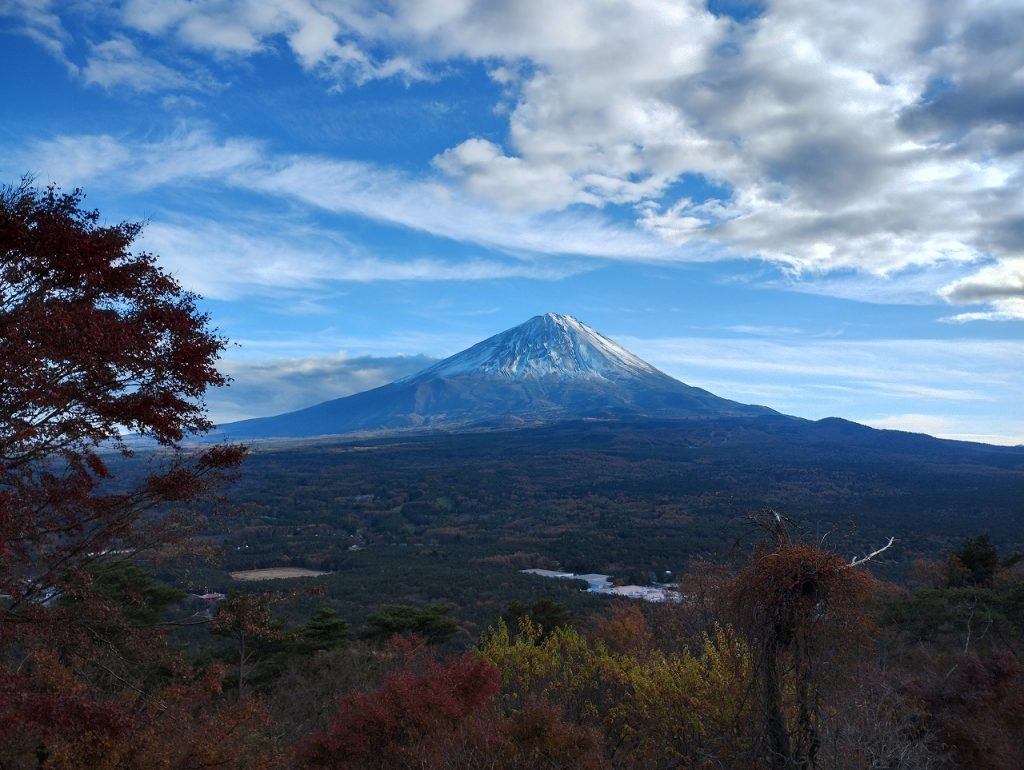 あ～たまをく～も～の～　というフレーズが再生される立派さです