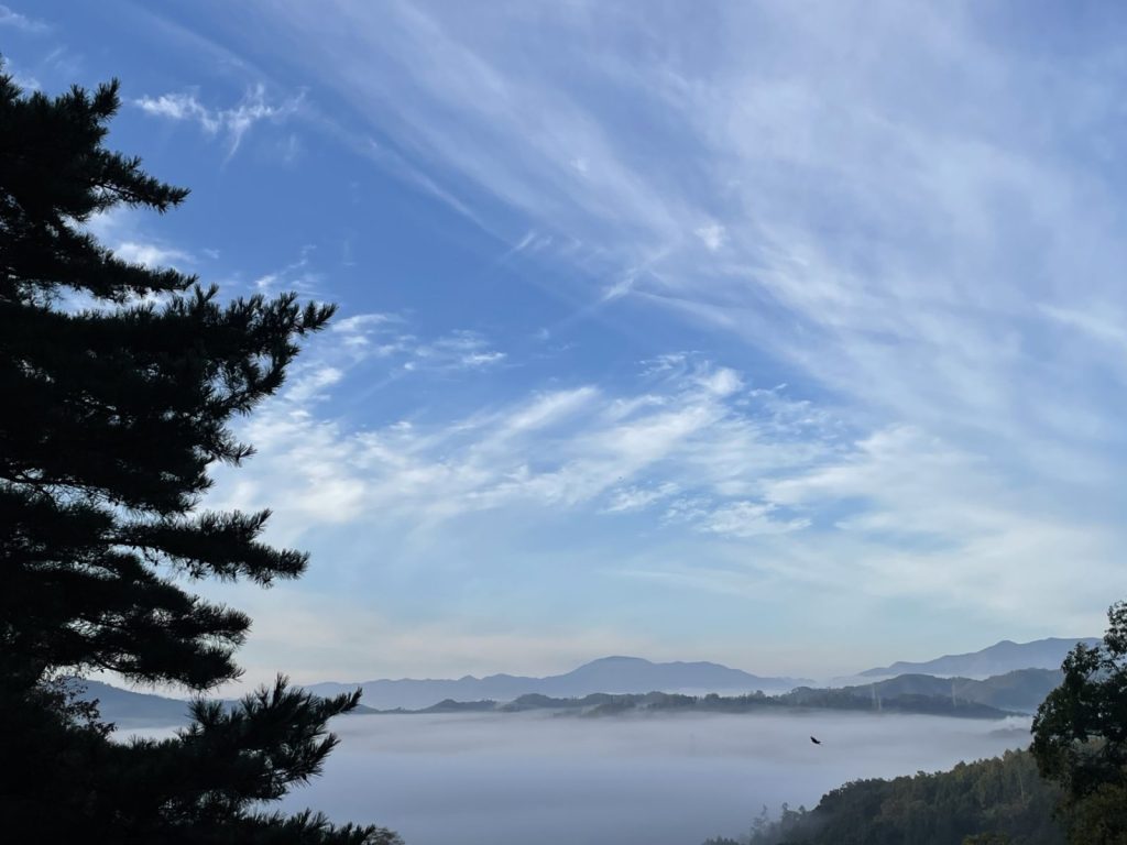 長野県　雲海のような景色