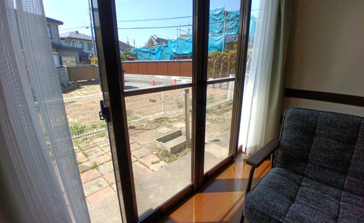 アイレストビレッジ松本Ⅱ井川城のお庭とスイセン