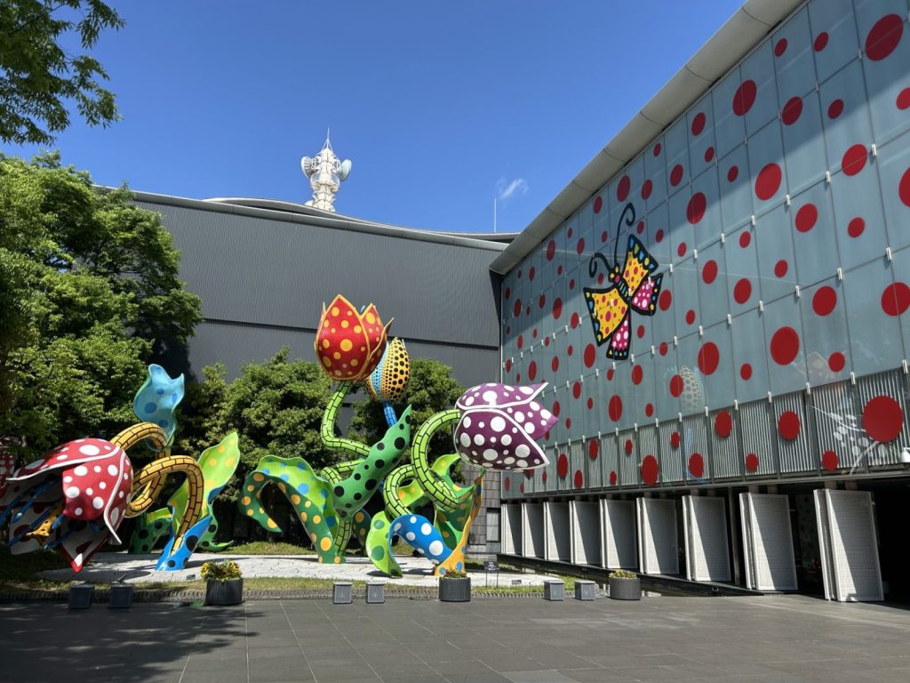 長野県　松本市　松本市美術館　草間彌生　