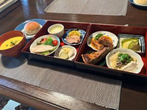 【長野県上田市】築167年の古民家で味わう絶品重箱ランチ！週末限定フレンチ「ラ・ロッシュ」