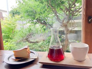 移住者必見！鎌倉の日常に溶け込むカフェ「paso by 27 coffee roasters」─離れたくなくなる理由