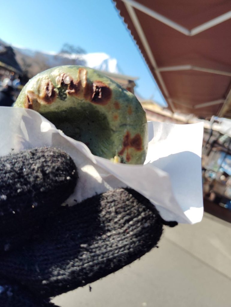 食べ歩きにちょうど良い大きさ