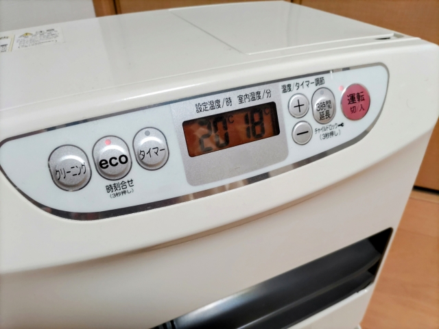 ファンヒーターの温度