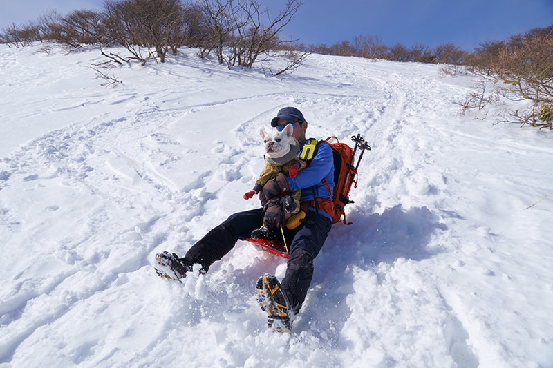 ソリで下山