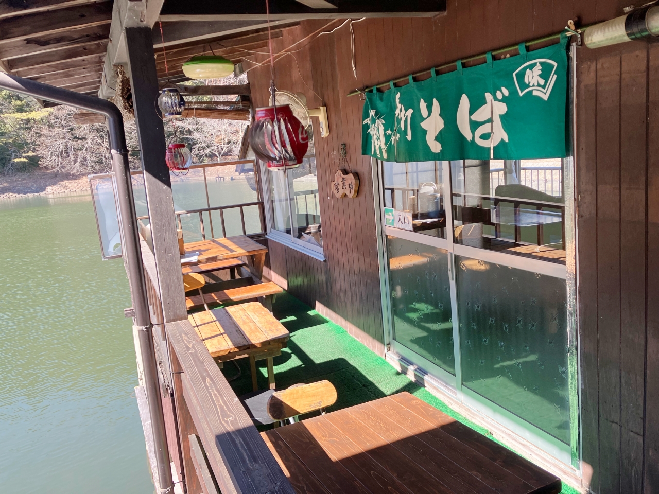 夫婦堤 十割そば盛のテラス席