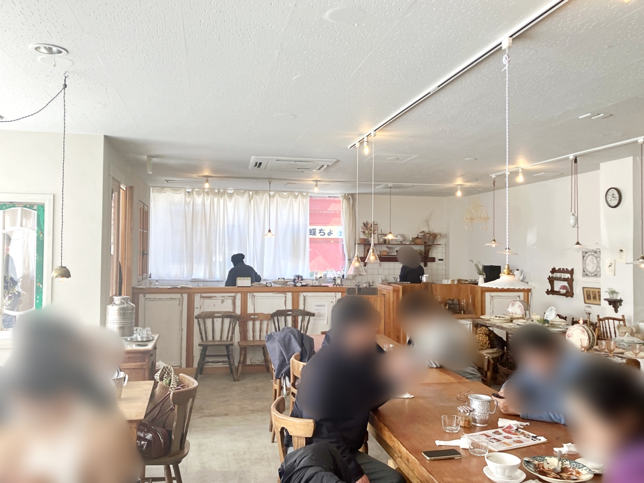 松本カリーラリー「発酵とスパイス」の店内