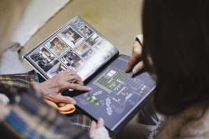 【北杜市】で家を売るか迷っている方へ 『お守りBOOK』で「思い出の整理」から始めてみませんか?