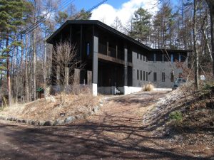 原村に建つ!お洒落な築浅物件のご紹介